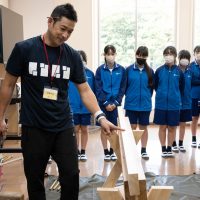 2024年9月7日常葉大学附属中学校出張大工のおしごと_MAR_6617_compressed