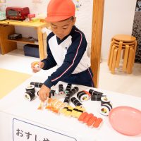 10月29日翔洋幼稚園ペン染めお店やさんMAR_7031