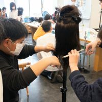 2025年2月24日_理容師のおしごと体験ヘアカットやセットを体験しよう！