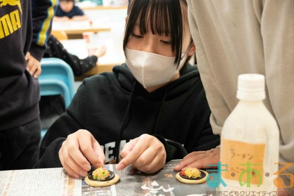 2025年3月16日_食品サンプルを作ってみよう！「ラーメン」と「チャーハン」のキーホルダー_