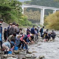 2025年6月1日_興津川で鮎の放流体験