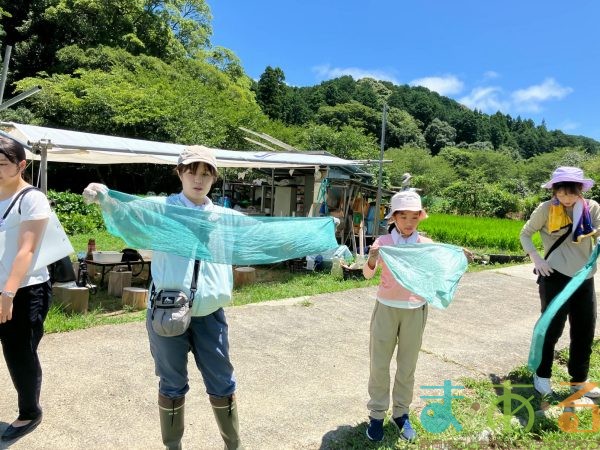 2025年7月21日_夏の里山で藍の生葉染め体験