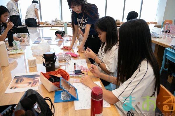2025年8月14日_メイクアップアーティストに学ぶメイク術