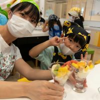2025年7月31日_親子でひんやり冷たいパフェ作り