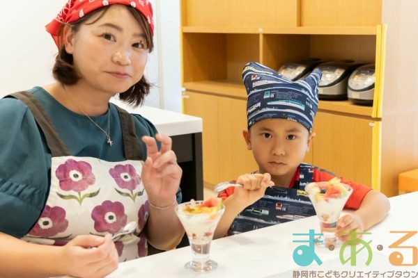 2025年7月31日_親子でひんやり冷たいパフェ作り