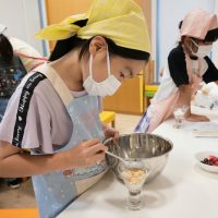 2025年8月29日クランブルパフェを作って食べよう！