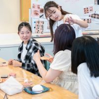2025年8月14日_メイクアップアーティストに学ぶメイク術