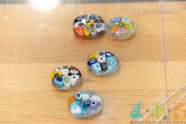 2025年8月25日_フュージングでガラスのアクセサリー作り_