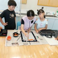 2025年8月17日_書道にチャレンジ！_