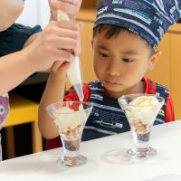 2025年7月31日_親子でひんやり冷たいパフェ作り
