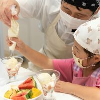 2025年7月31日_親子でひんやり冷たいパフェ作り