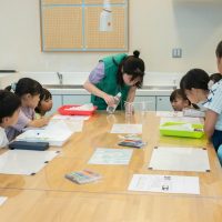 2025年8月11日_科学実験！ペーパークロマトグラフィーでしおり作り