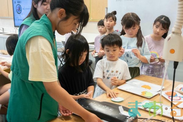 2025年8月11日_科学実験！ペーパークロマトグラフィーでしおり作り
