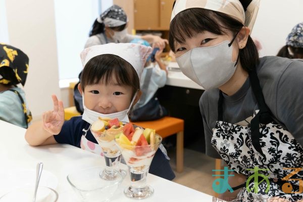2025年7月31日_親子でひんやり冷たいパフェ作り