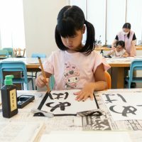 2025年8月17日_書道にチャレンジ！_