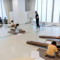 2025年9月27日_和楽器にチャレンジ琴をひいてみよう