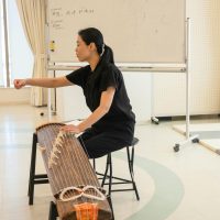2025年9月27日_和楽器にチャレンジ琴をひいてみよう