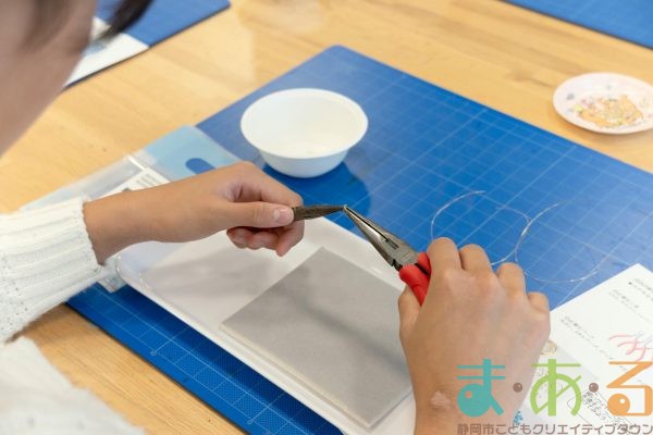 2025年11月1日_「snowflake雪の結晶イヤリング」を作ろう！