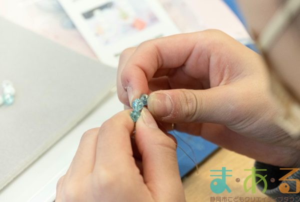 2025年11月1日_「snowflake雪の結晶イヤリング」を作ろう！