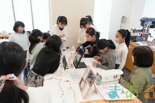 2025年11月1日_「snowflake雪の結晶イヤリング」を作ろう！