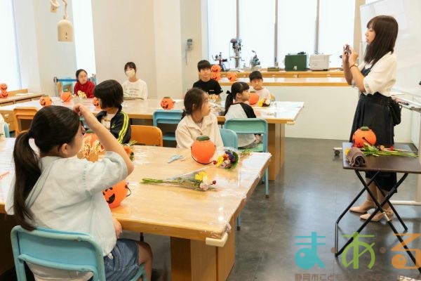 2025年10月19日」_ハロウィンのフラワーアレンジ！