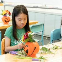 2025年10月19日」_ハロウィンのフラワーアレンジ！