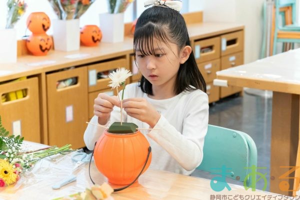 2025年10月19日」_ハロウィンのフラワーアレンジ！
