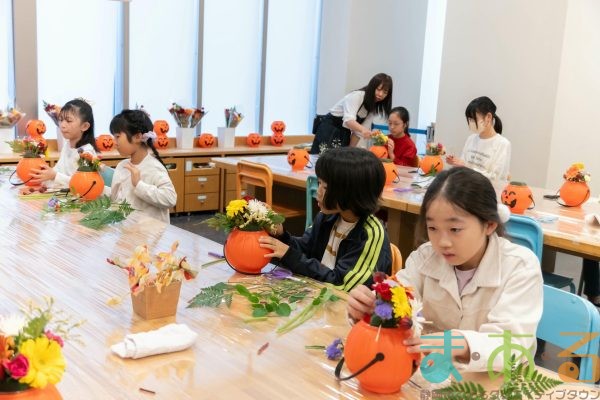 2025年10月19日」_ハロウィンのフラワーアレンジ！