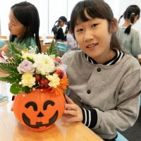 2025年10月19日」_ハロウィンのフラワーアレンジ！