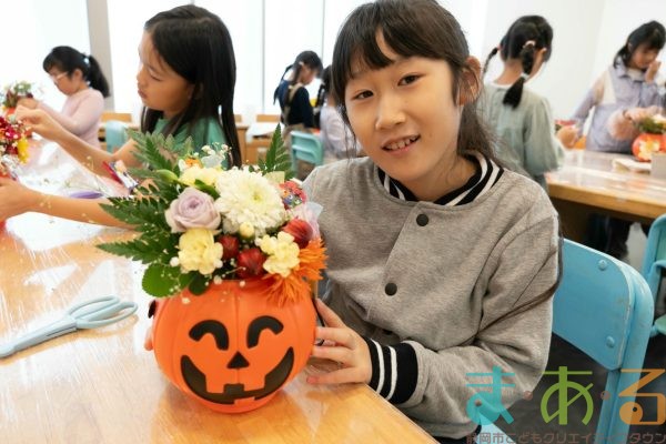 2025年10月19日」_ハロウィンのフラワーアレンジ！