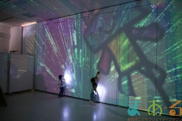 2025年11月14日_ぞうけいあそび（まっくらピカピカ）