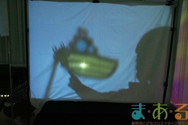 2025年11月14日_ぞうけいあそび（まっくらピカピカ）