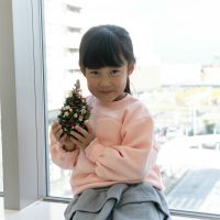 2025年12月13日_松ぼっくりのツリー作り