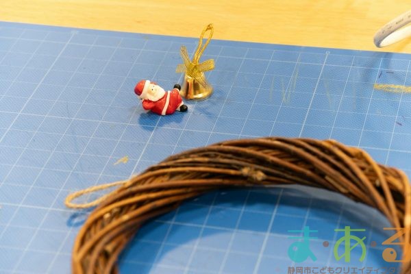 2025年12月14日_クリスマスリースを作ろう!