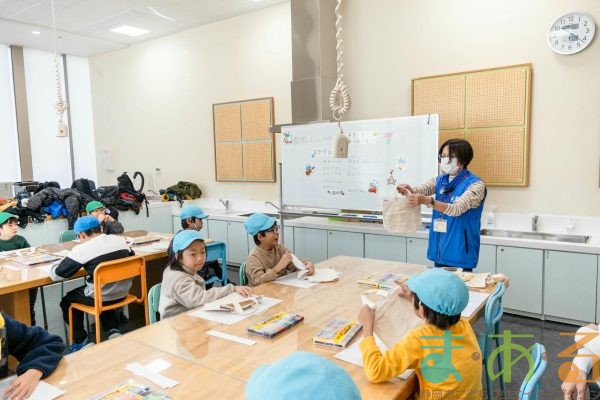 2025年12月16日_静岡市立服織小学校_