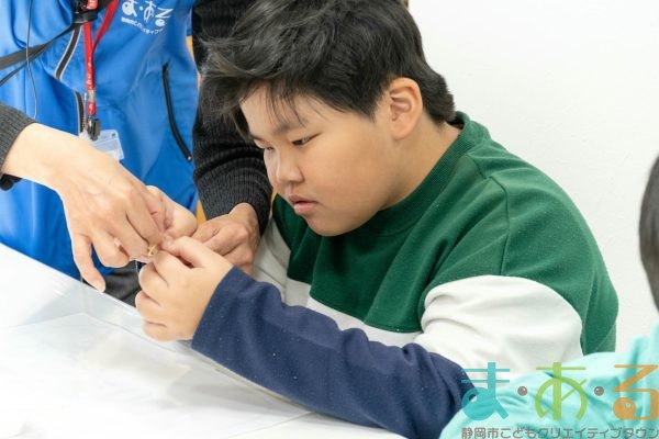 2025年12月16日_静岡市立服織小学校_