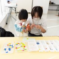 2026年1月8日_ぞうけいあそび（シールでペタペタ）