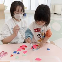 2026年1月8日_ぞうけいあそび（シールでペタペタ）