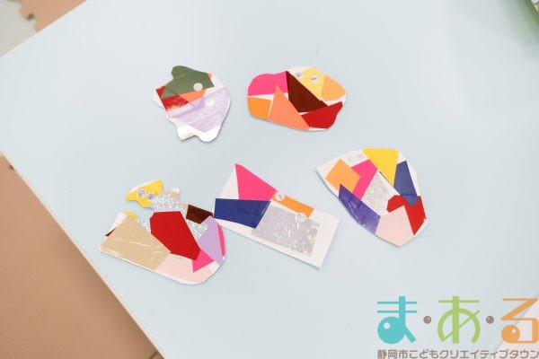 2026年1月8日_ぞうけいあそび（シールでペタペタ）