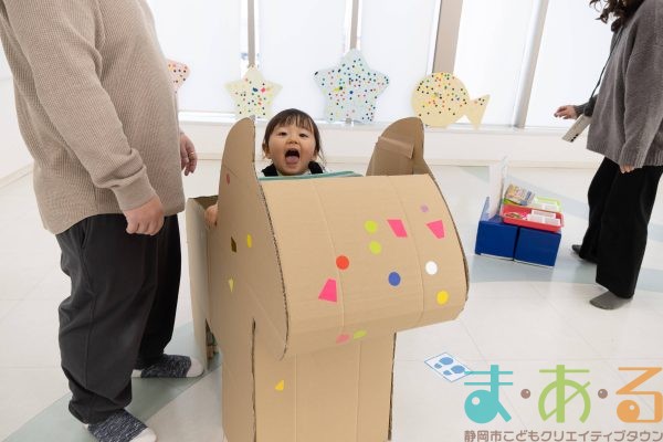 2026年1月8日_ぞうけいあそび（シールでペタペタ）