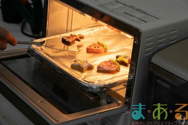 2026年2月23日_お寿司のキーホルダーとアイシングクッキーを作ろう！