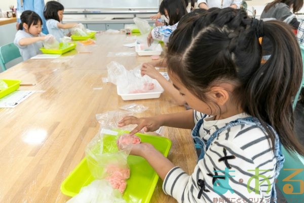 2026年3月1日_製剤体験！薬剤師とバスボム作り！