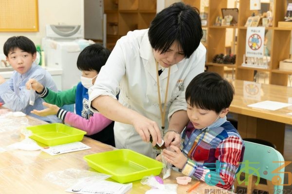 2026年3月1日_製剤体験！薬剤師とバスボム作り！